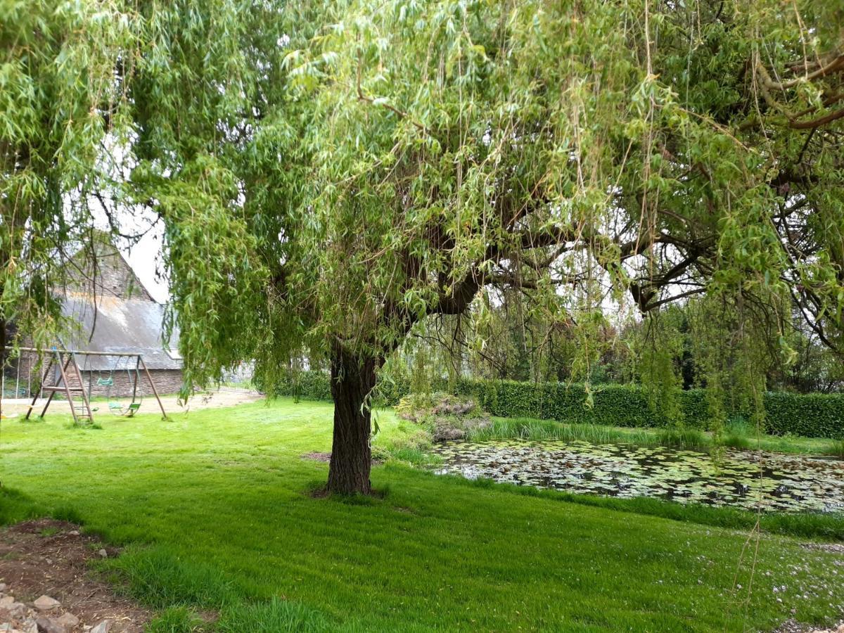 A La Memoire De Merlin & Spa Saint-Malon-sur-Mel Dış mekan fotoğraf